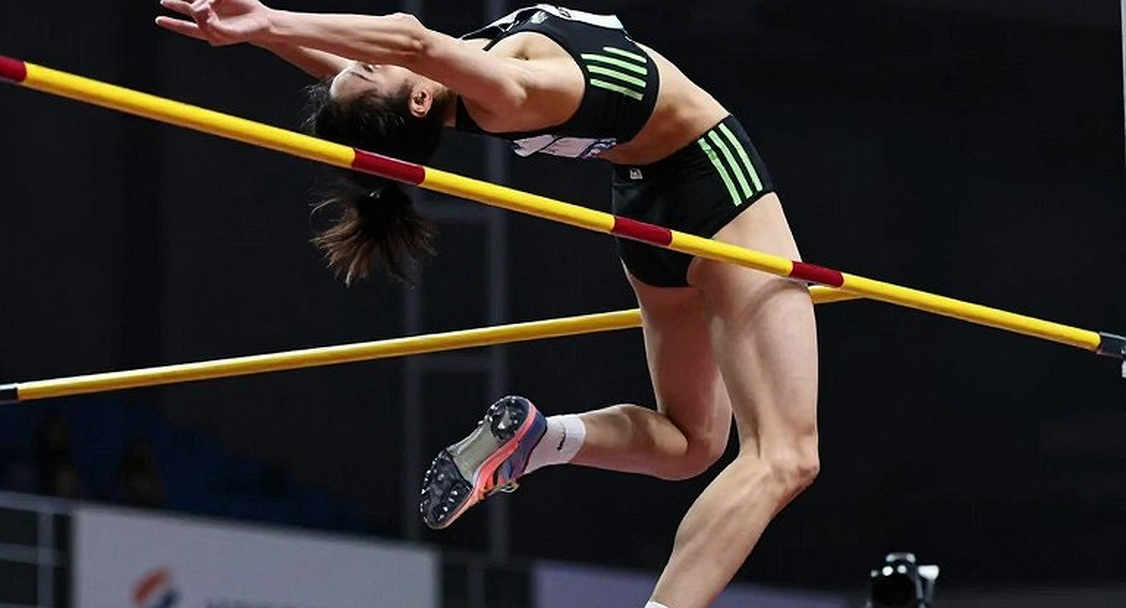 Keely Hodgkinson and the Nike Speed Suit at Athlos London: Rereading the 1:56.40 Keely Hodgkinson and the Nike Speed Suit at Athlos London: Rereading the 1:56.40