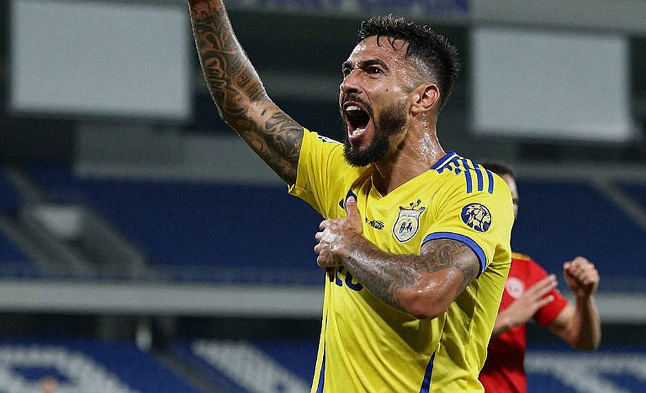 Long An 0-0 Thép Cần Thơ: Hai mươi cú sút, không bàn thắng, và sợi cáp đèn pha bị cắt ở Tân An Long An 0-0 Thép Cần Thơ: Hai mươi cú sút, không bàn thắng, và sợi cáp đèn pha bị cắt ở Tân An
