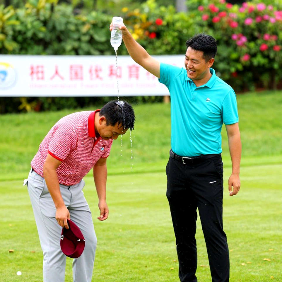 An 8-category golf report without a single data point: Absurdity or a signal for data journalism? An 8-category golf report without a single data point: Absurdity or a signal for data journalism?