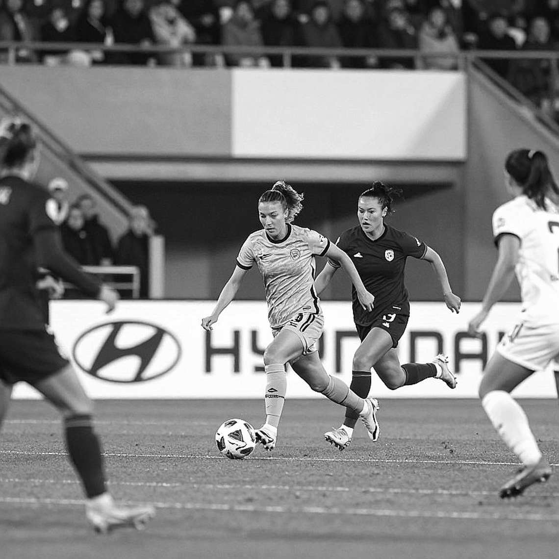 Amir Murillo và bàn thắng châu Âu thứ hai: đọc dữ liệu hậu vệ biên trong chiến thắng của Beşiktaş trước Marseille Amir Murillo và bàn thắng châu Âu thứ hai: đọc dữ liệu hậu vệ biên trong chiến thắng của Beşiktaş trước Marseille