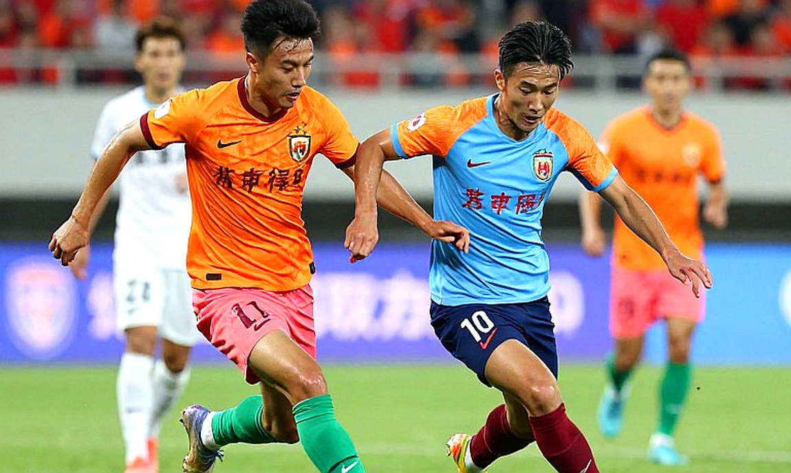 A Fever Without Reason: Reading the Transfer Market with the Eyes of a Latecomer A Fever Without Reason: Reading the Transfer Market with the Eyes of a Latecomer