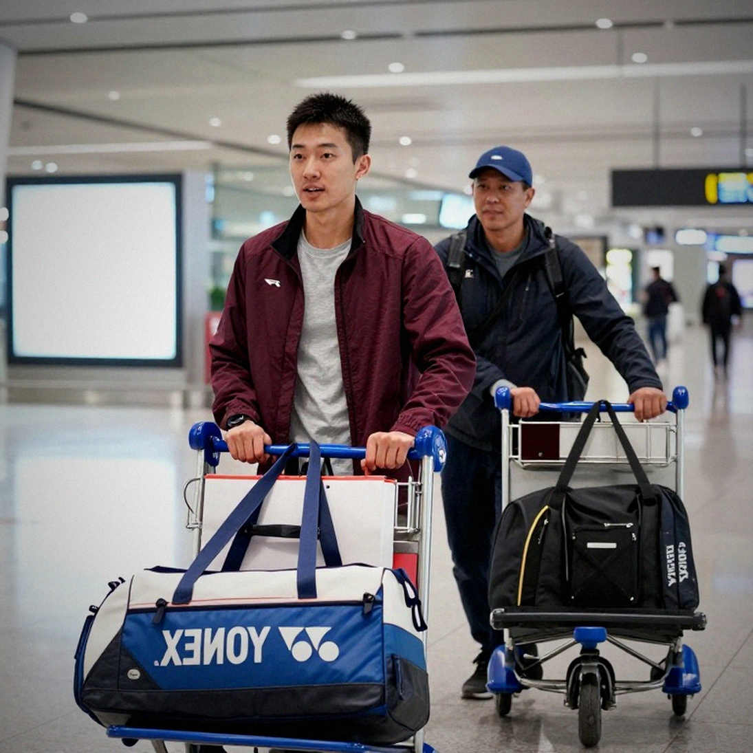 V8 hé lộ giữa kỷ nguyên hybrid 2026: Baku, Esteban Ocon và hai cánh cửa chưa khép