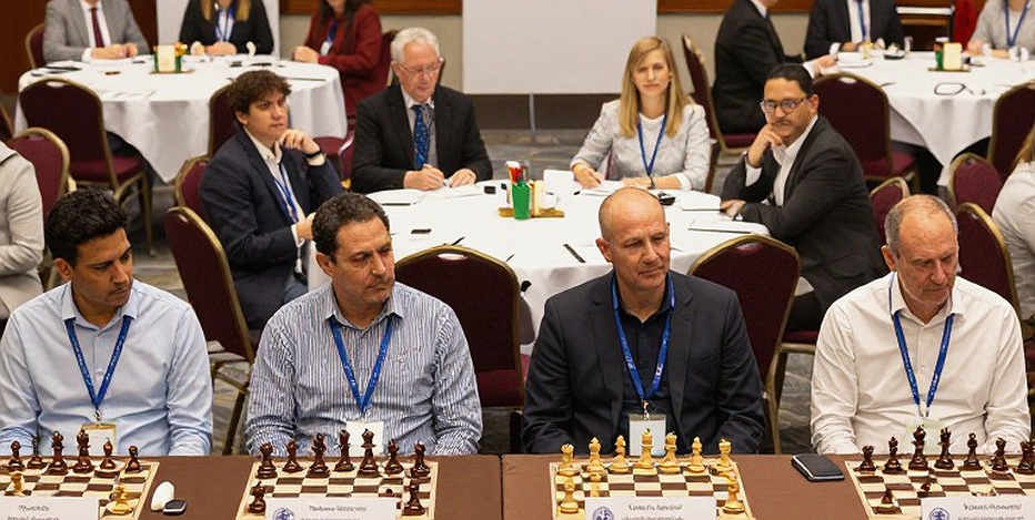 GCL 2026: Nepomniachtchi tạo áp lực cho Carlsen nhưng không thể chinh phục, thắng Sindarov trên thời gian GCL 2026: Nepomniachtchi tạo áp lực cho Carlsen nhưng không thể chinh phục, thắng Sindarov trên thời gian