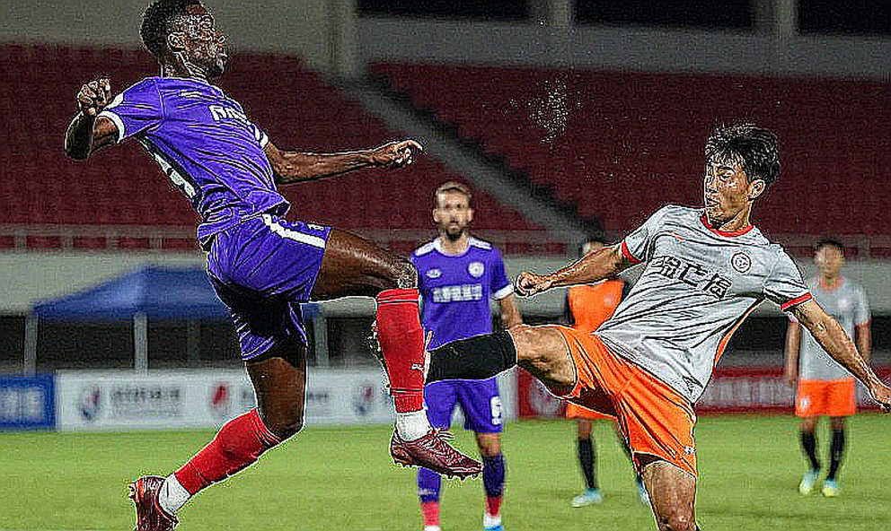 Kỳ chuyển nhượng V-League: Bản hợp đồng bắt đầu ở phòng tập, không phải ở bản tin Kỳ chuyển nhượng V-League: Bản hợp đồng bắt đầu ở phòng tập, không phải ở bản tin