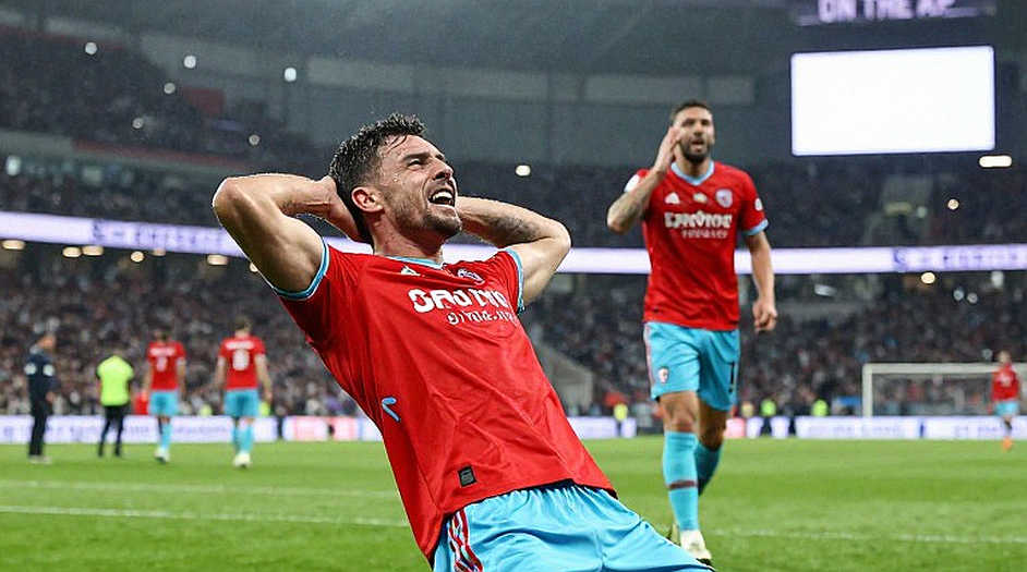 Nhận định CAHN vs Kashima Antlers: Kế hoạch thực dụng và bài toán mang tên hàng thủ Nhận định CAHN vs Kashima Antlers: Kế hoạch thực dụng và bài toán mang tên hàng thủ