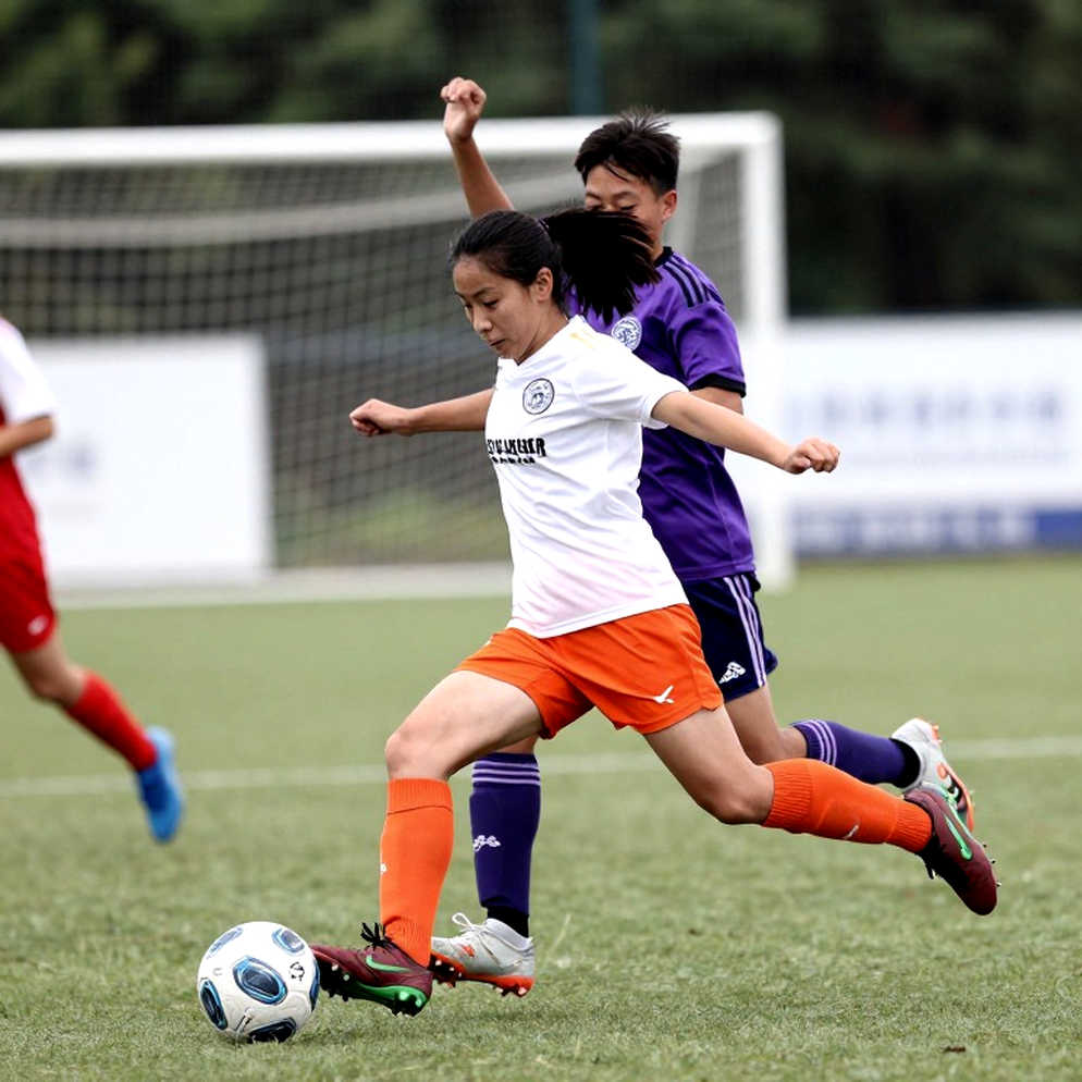 From a 600 Million VND SUV to an Injury-Time Header: Nguyen Xuan Son's Journey and the Real Value Equation of Vietnamese Football From a 600 Million VND SUV to an Injury-Time Header: Nguyen Xuan Son's Journey and the Real Value Equation of Vietnamese Football