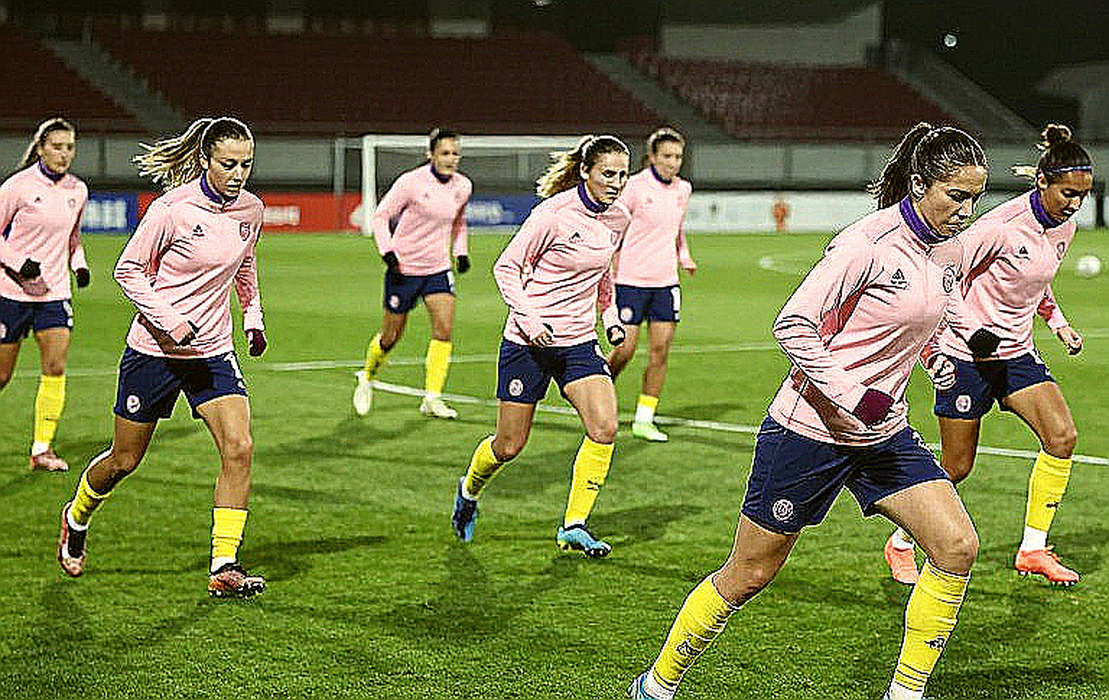 V.League 1 và dòng chảy xuất khẩu cầu thủ: Giữ giá trị ở lại thay vì bán đi V.League 1 và dòng chảy xuất khẩu cầu thủ: Giữ giá trị ở lại thay vì bán đi