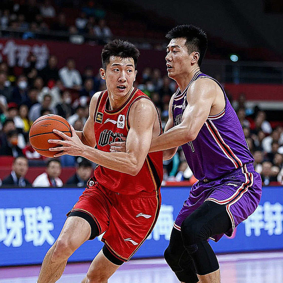 Beverley: 'Một số siêu sao NBA không thể chơi ở châu Âu' – Ranh giới không nằm ở kỹ thuật Beverley: 'Một số siêu sao NBA không thể chơi ở châu Âu' – Ranh giới không nằm ở kỹ thuật