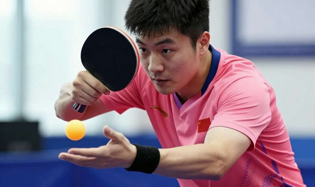 Guernsey vô địch Worthing Junior Team 1*: 9 trận toàn thắng và một bảng đấu bị pha loãng