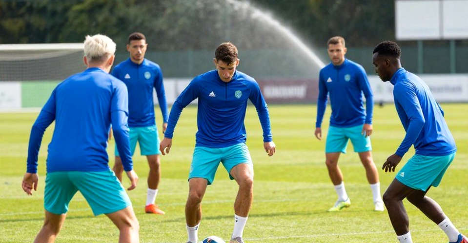 Kvaratskhelia đứt dây chằng chéo phải: bài toán của PSG không nằm ở số bàn thắng