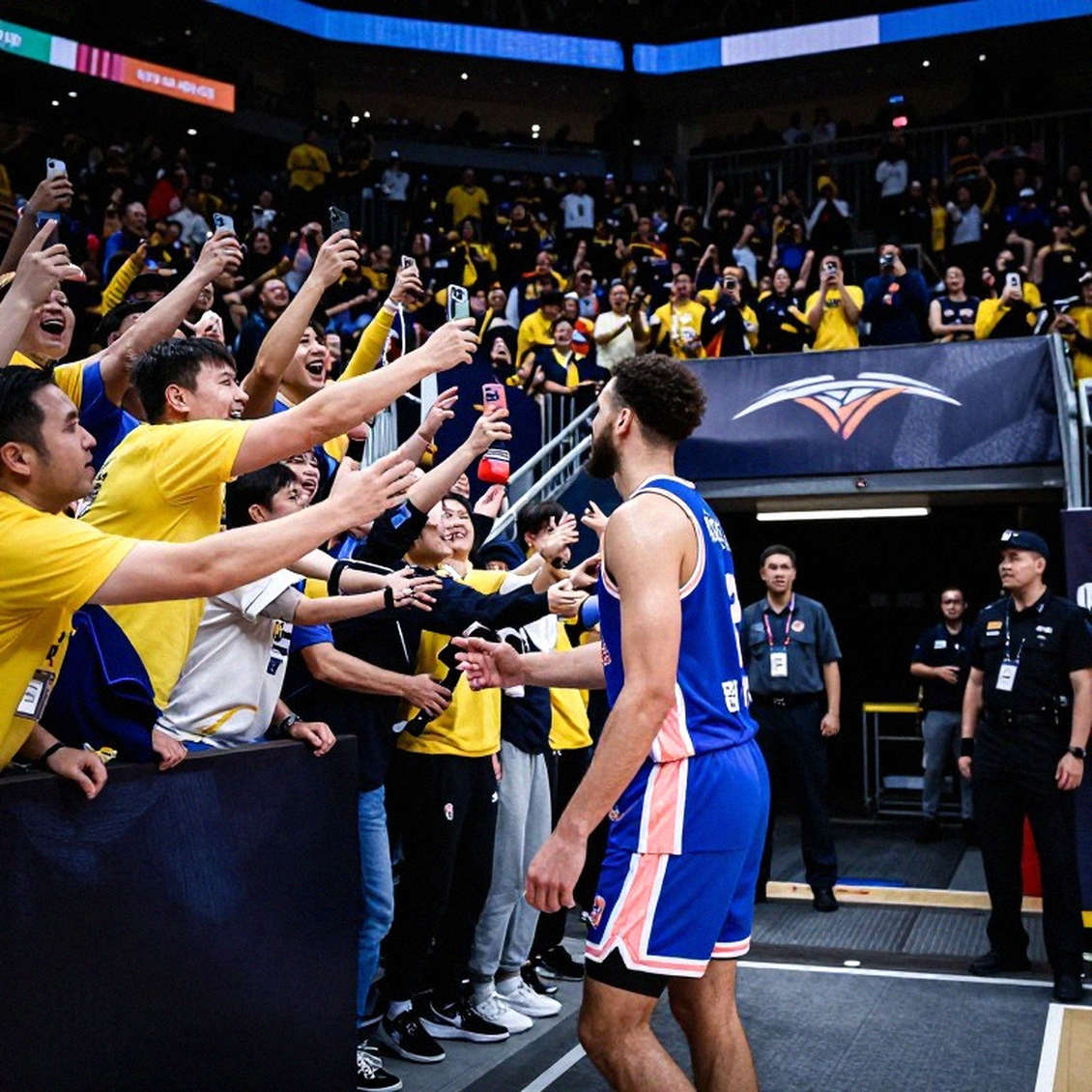 Clippers công khai phản đối án phạt NBA: Chiến lược truyền thông hay tiếng kêu cứu? Clippers công khai phản đối án phạt NBA: Chiến lược truyền thông hay tiếng kêu cứu?