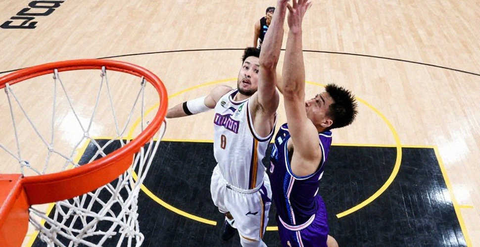 Pat Beverley nói NBA superstars không thể chơi ở châu Âu: Sự thật hay chỉ là một cú hot-take? Pat Beverley nói NBA superstars không thể chơi ở châu Âu: Sự thật hay chỉ là một cú hot-take?