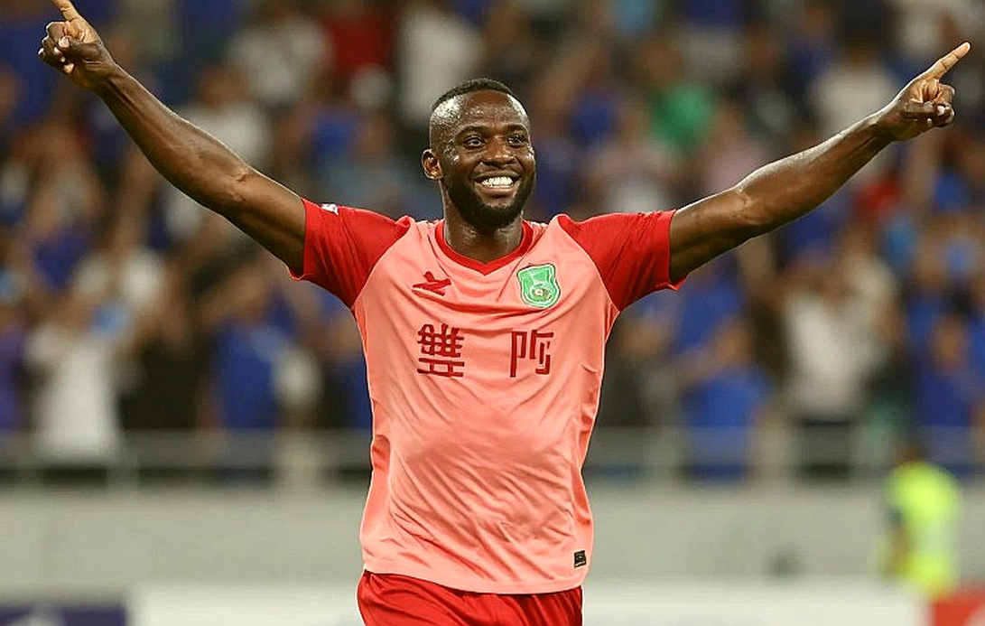 Malagón bị El Tri lãng quên? Thủ môn América và hành trình bắt đầu lại từ con số không Malagón bị El Tri lãng quên? Thủ môn América và hành trình bắt đầu lại từ con số không