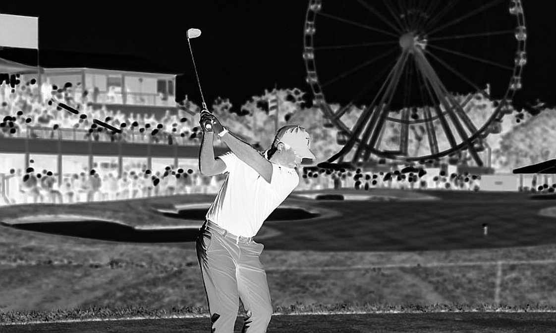 Vụ án Tiger Woods: Bản cáo trạng về một huyền thoại đang chống chọi với cơn đau Vụ án Tiger Woods: Bản cáo trạng về một huyền thoại đang chống chọi với cơn đau