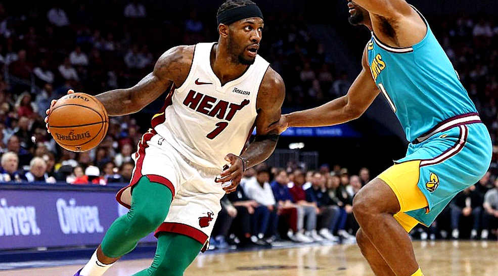 Bản án treo trên ghế trợ lý: UAAP, tiền tài trợ và giới hạn của một hình phạt Bản án treo trên ghế trợ lý: UAAP, tiền tài trợ và giới hạn của một hình phạt