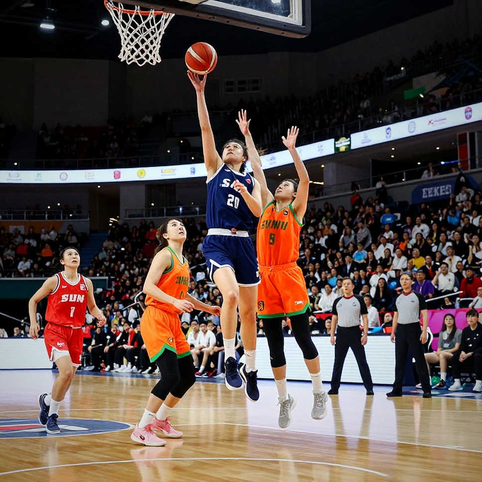 Bản án treo trên ghế trợ lý: UAAP, tiền tài trợ và giới hạn của một hình phạt Bản án treo trên ghế trợ lý: UAAP, tiền tài trợ và giới hạn của một hình phạt