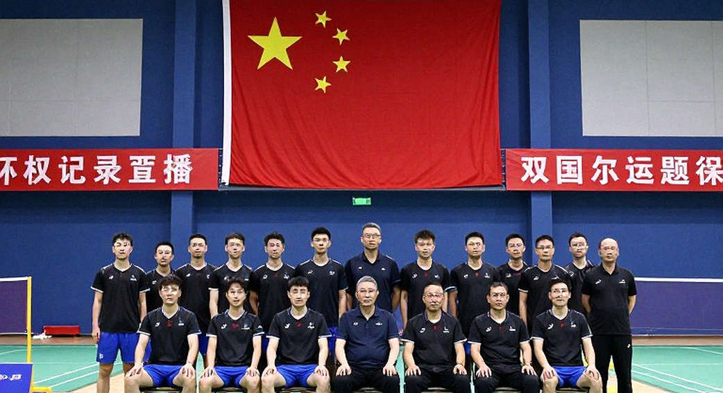 Mahoor Shahzad và khoảng trống sau tỷ số 21-5, 21-11 Mahoor Shahzad và khoảng trống sau tỷ số 21-5, 21-11