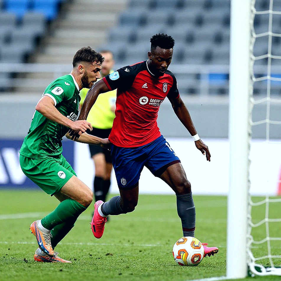 U23 Việt Nam đáp Nagoya lúc rạng sáng 13/9: sáu cầu thủ SLNA kịp lên máy bay, hai suất còn lại đến sát ngày ra quân U23 Việt Nam đáp Nagoya lúc rạng sáng 13/9: sáu cầu thủ SLNA kịp lên máy bay, hai suất còn lại đến sát ngày ra quân