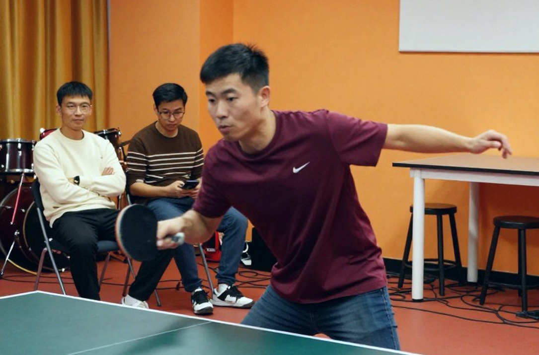 Eddie, một câu phiên dịch sai và lỗ hổng không ai sở hữu ở sân khấu quốc gia Eddie, một câu phiên dịch sai và lỗ hổng không ai sở hữu ở sân khấu quốc gia