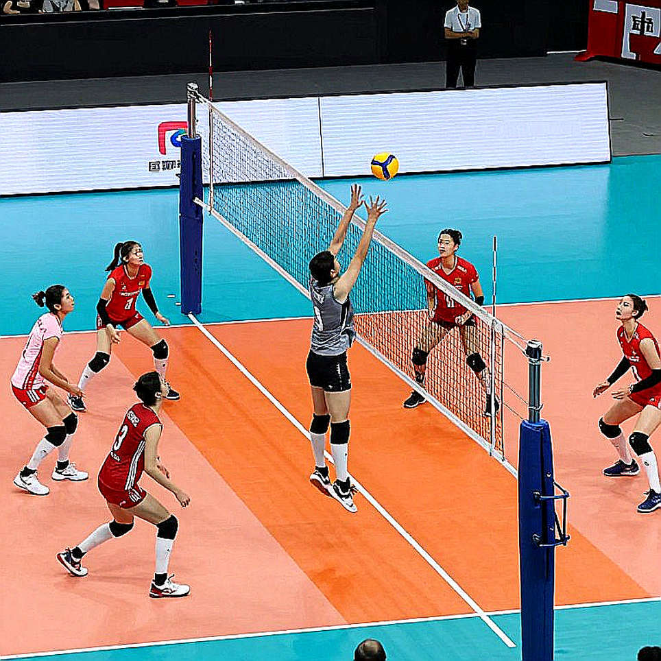 Thổ Nhĩ Kỳ thua Romania 1-3 tại EuroVolley 2026: Efeler và căn bệnh không thể khép set