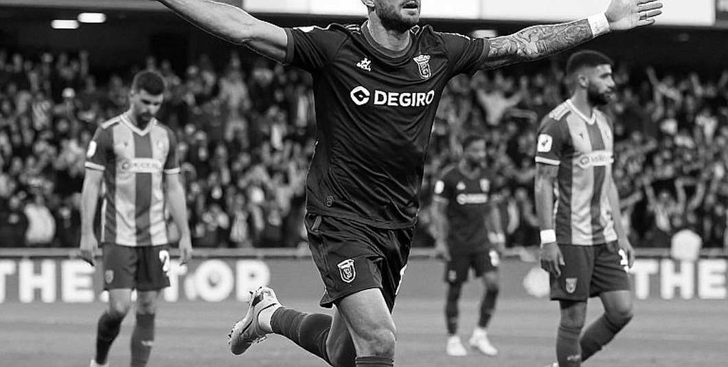 Chín chiều phân tích bóng đá Việt Nam: Cấu trúc V.League 1, dòng tiền và bài toán bền vững
