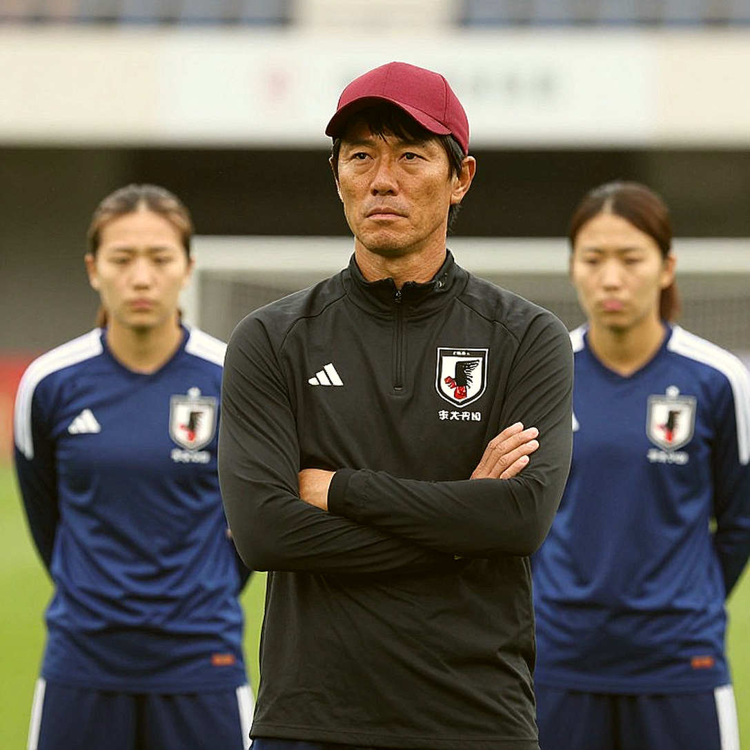 74 Indonesian Girls, Two Japanese Legends, and the Limits of a 90-Minute Session 74 Indonesian Girls, Two Japanese Legends, and the Limits of a 90-Minute Session