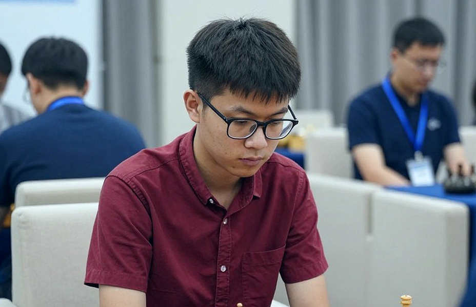Elephant Gambit trong 60 phút và nghịch lý LiveBook: khi cơ sở dữ liệu ăn mòn vũ khí bất ngờ
