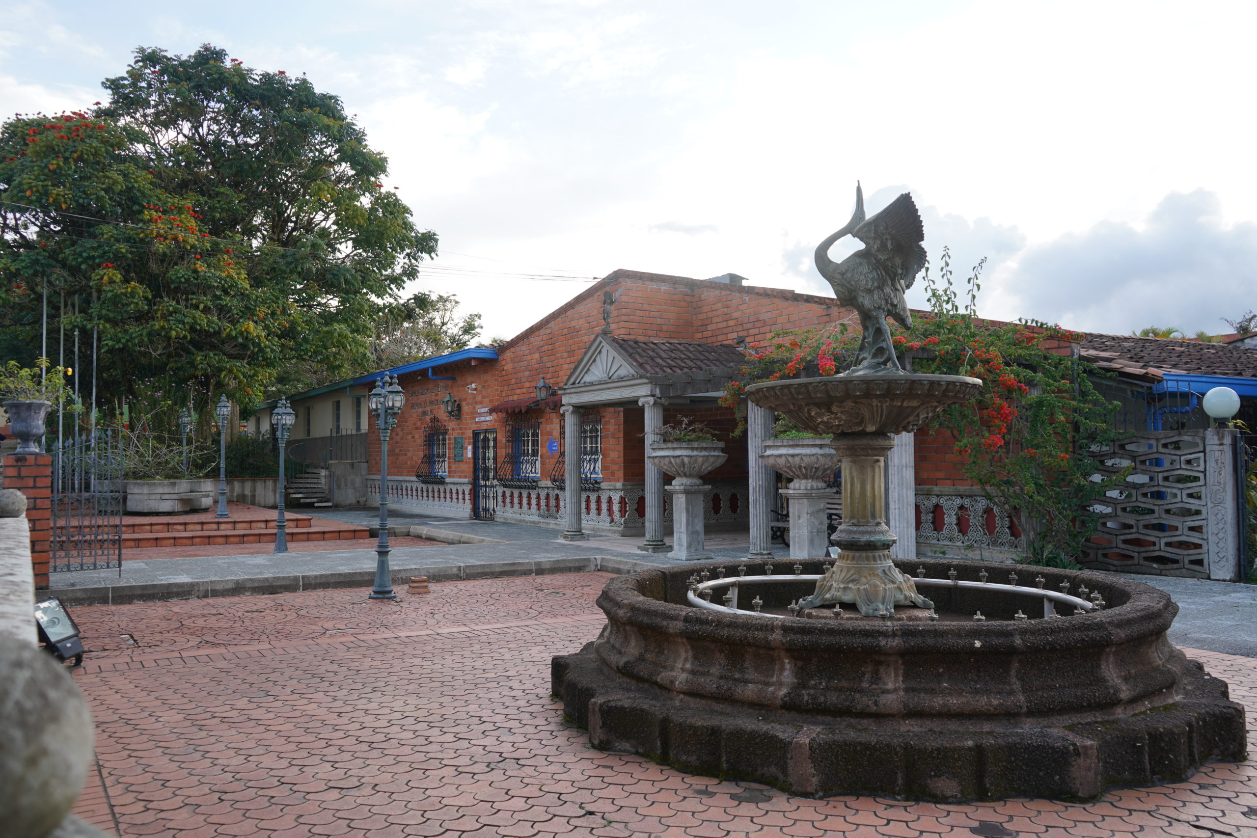 Fachada ESE Hospital La Inmaculada Guatapé